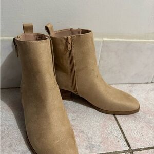 Tan Ankle Boots for Women